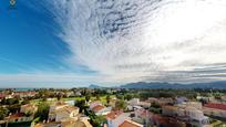 Vista exterior de Apartament en venda en Oliva amb Aire condicionat, Terrassa i Traster