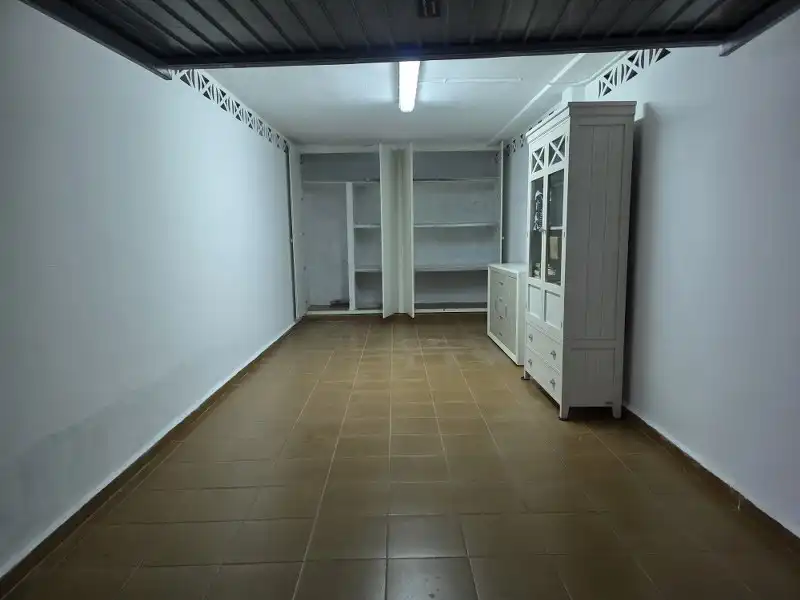 Garage zum Verkauf in Cullera