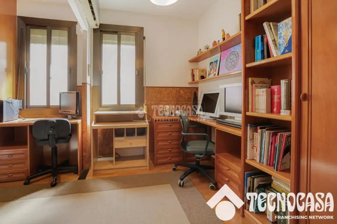 Ático en venta en Barcelona con Aire acondicionado, Calefacción y Terraza