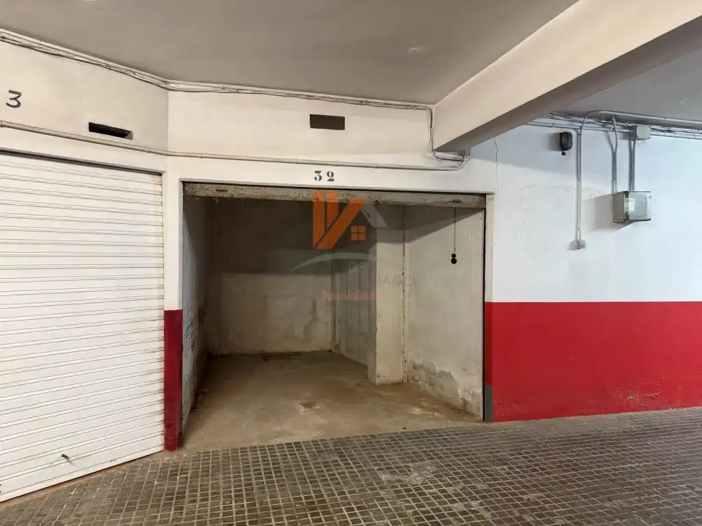 Parkplatz von Garage zum Verkauf in Santiago de Compostela 