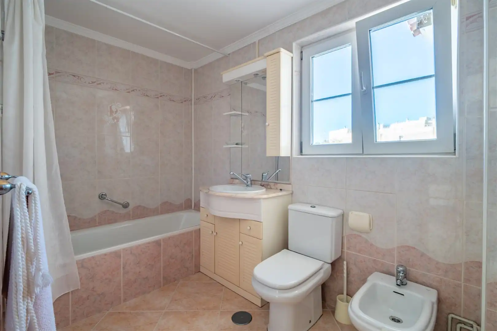 Bathroom of Houses for sale in Fuengirola  with Private garden and Terrace