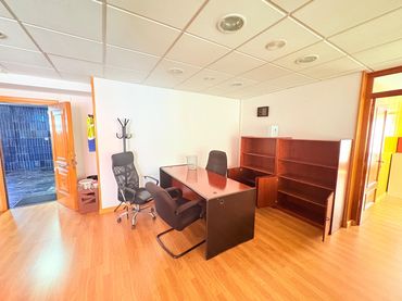 Ufficio con ascensore in vendita a Centro