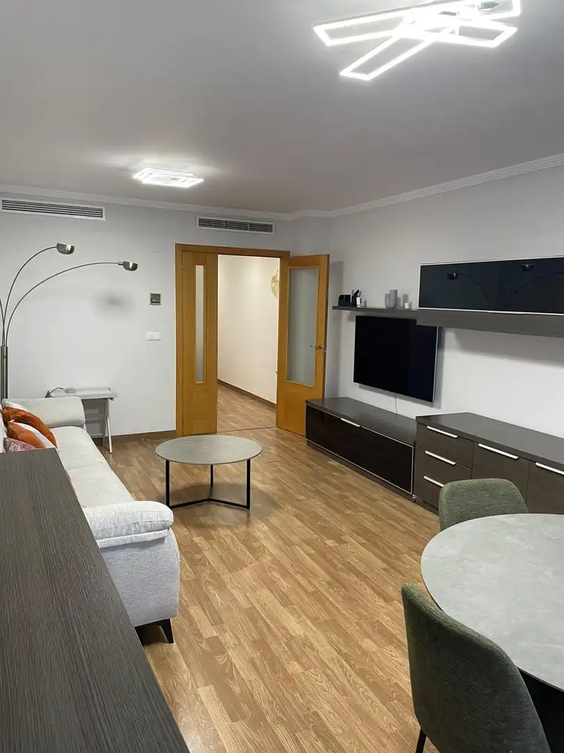 Wohnung zur Miete in Oliva pueblo