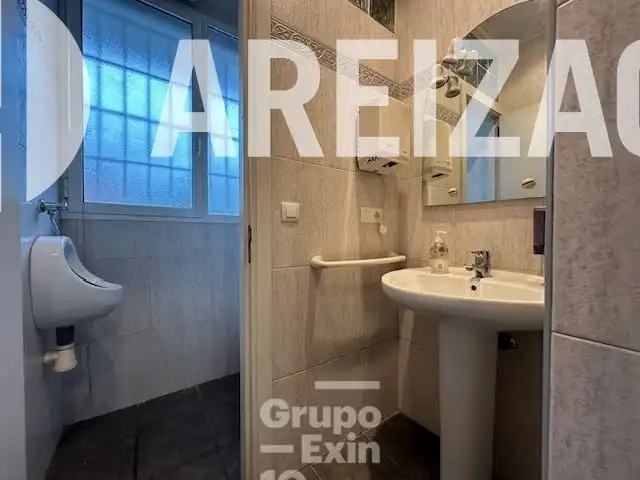 Bathroom of Industrial buildings for sale in Lasarte-Oria