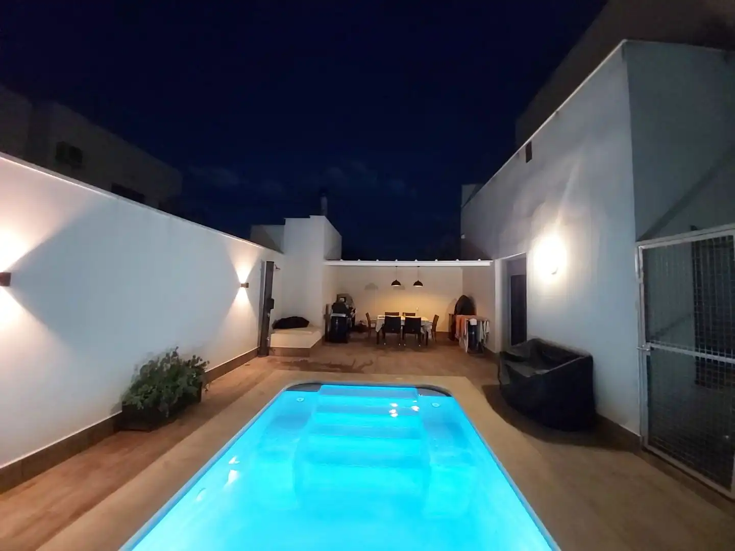 Adossat amb jardí en venda a Calle Emilia Pardo Bazan 35