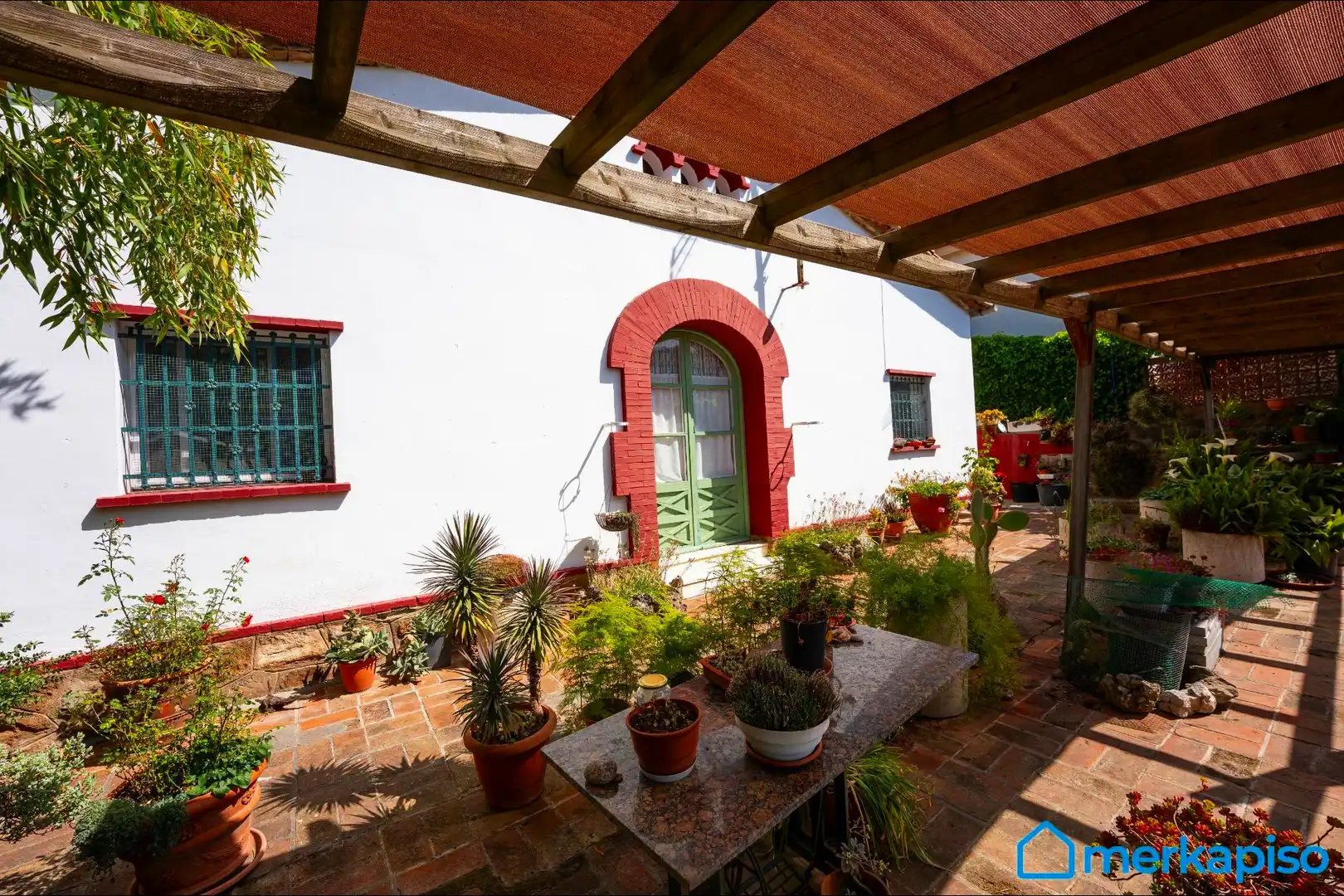 Jardí de Finca rústica en venda en Torrelles de Llobregat amb Terrassa