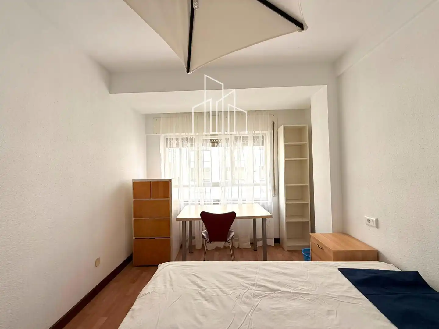 Schlafzimmer von Wohnung zur Miete in Salamanca mit Heizung, Terrasse und Möbliert
