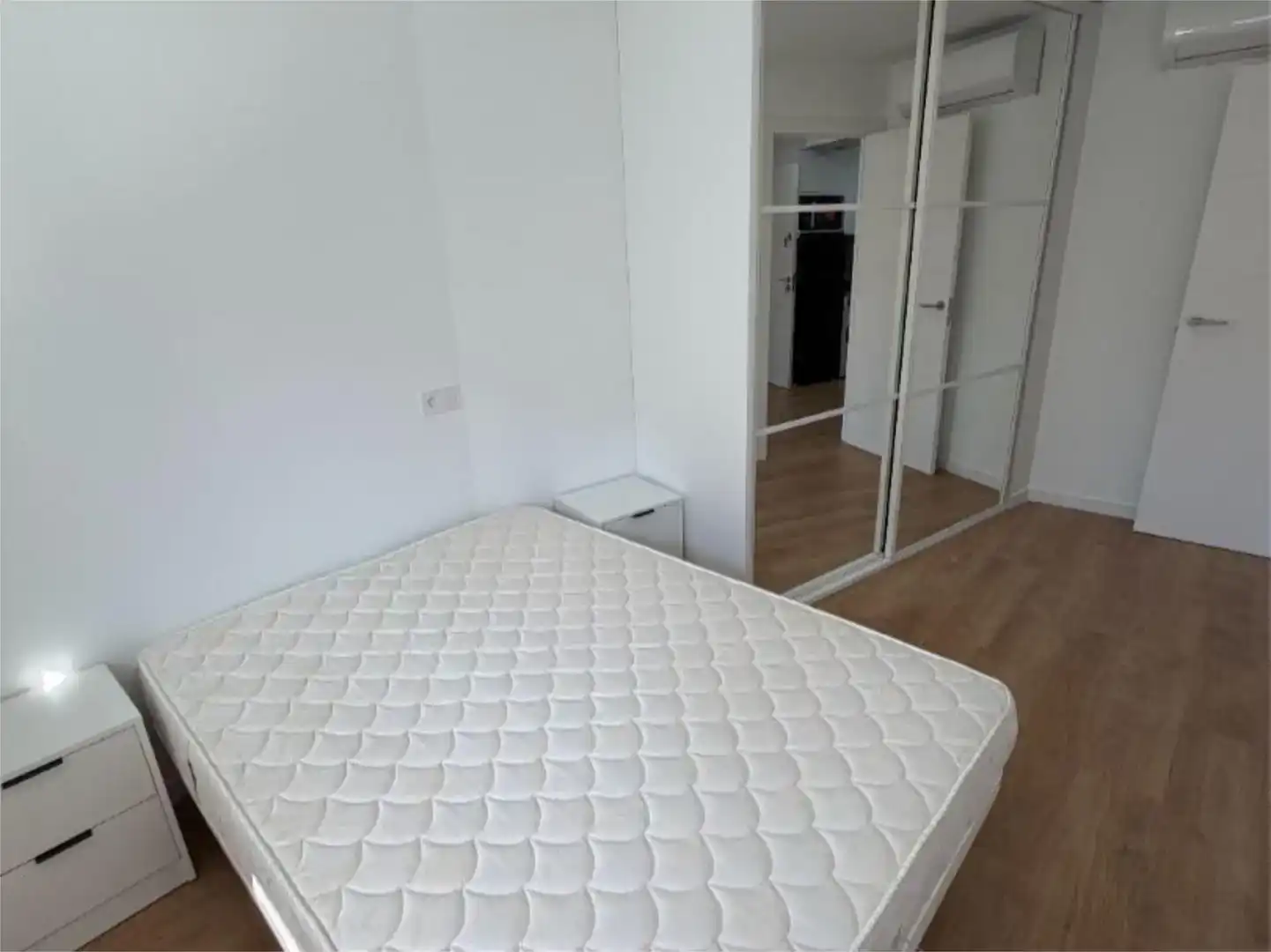 Schlafzimmer von Wohnung zum Verkauf in Ames mit Klimaanlage