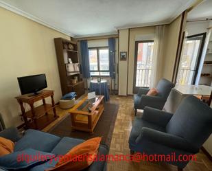 Living room of Apartment for sale in Salamanca Capital  with Balcony