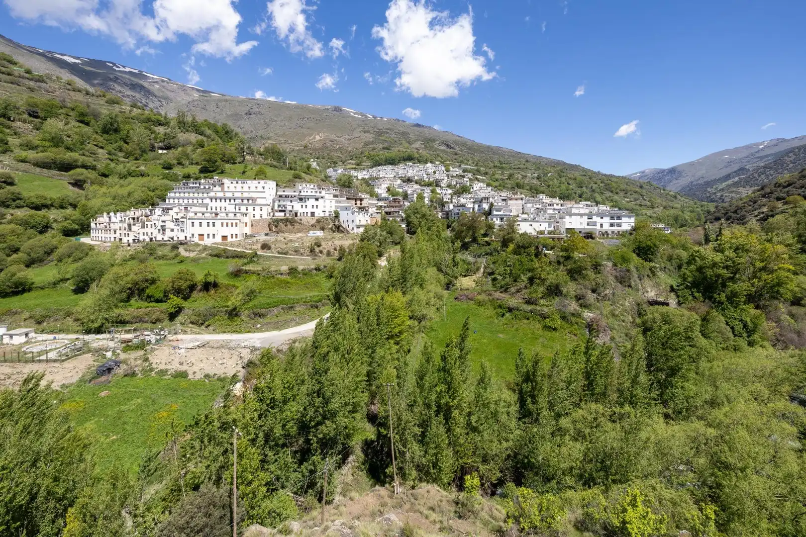 Außenansicht von Wohnung zum Verkauf in Trevélez mit Heizung, Terrasse und Möbliert