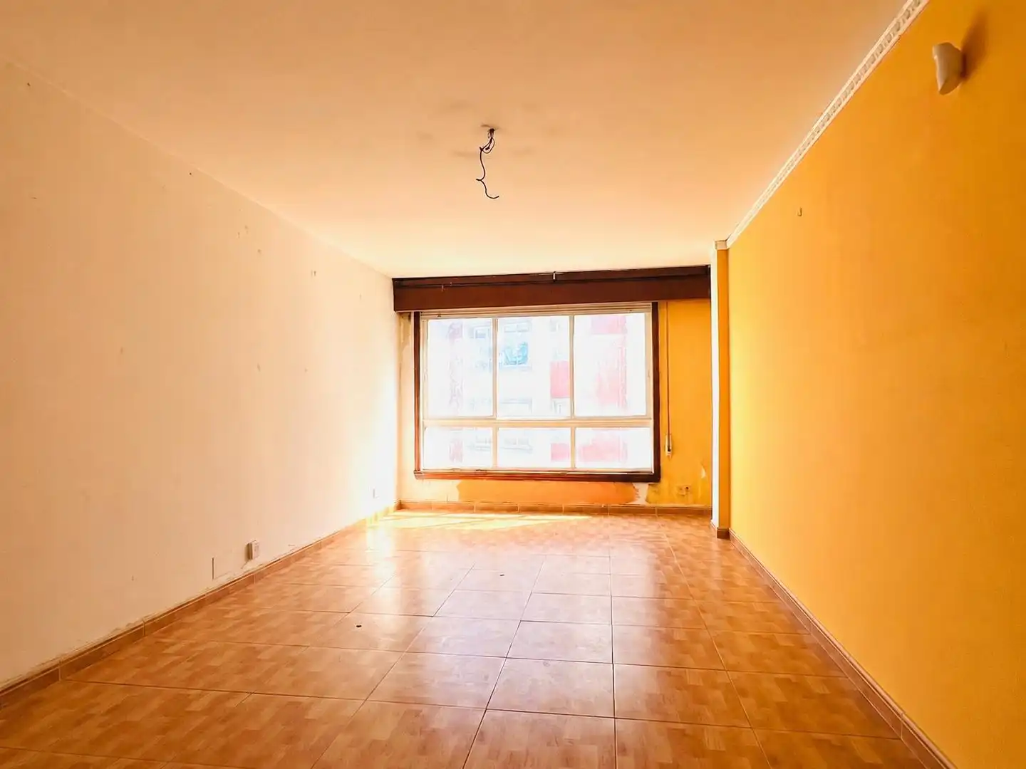 Wohnzimmer von Wohnung zum Verkauf in A Coruña Capital 