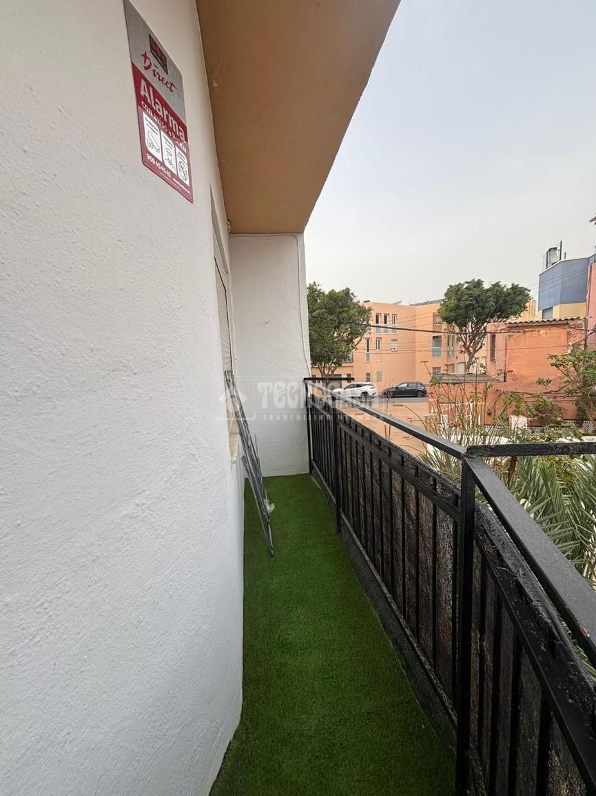 Terrasse von Wohnung zum Verkauf in  Almería Capital mit Klimaanlage