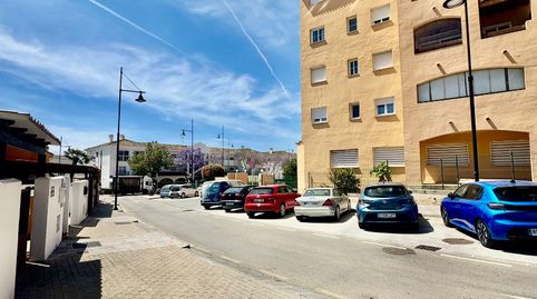 Foto 4 de Casa adosada en venta en Calle Nardos, 17, Los Pacos, Fuengirola