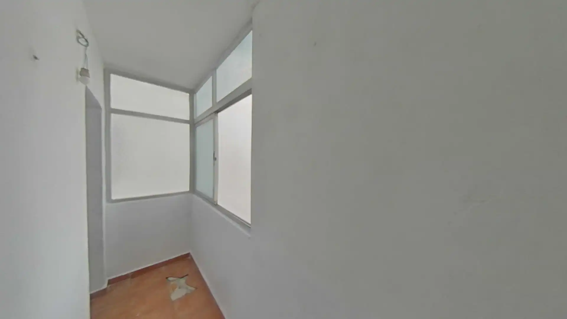 Piso en venta en Yátova con Balcón