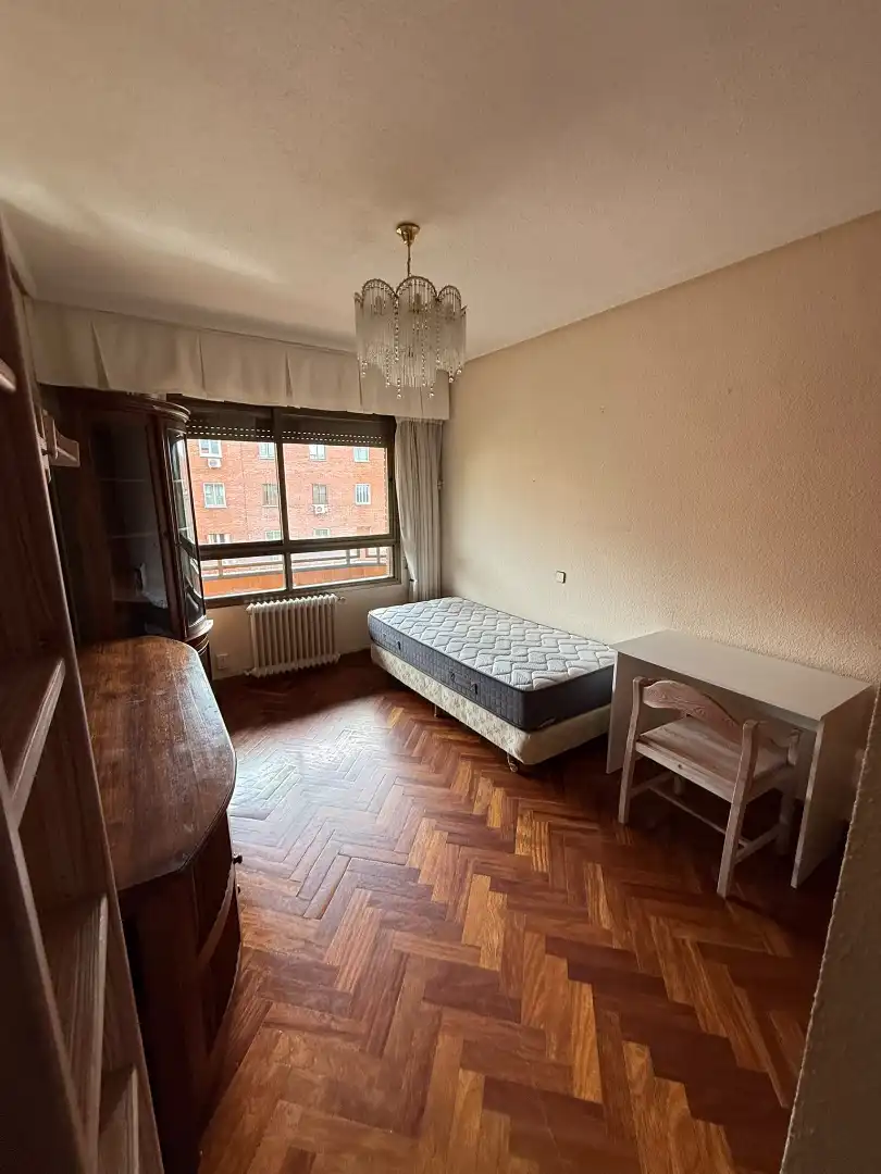 Schlafzimmer von Wohnung zur Miete in Madrid mit Heizung, Terrasse und Möbliert