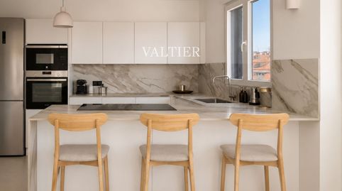 Foto 4 de Dúplex en venta en Miosotis, Valdeacederas, Madrid Capital