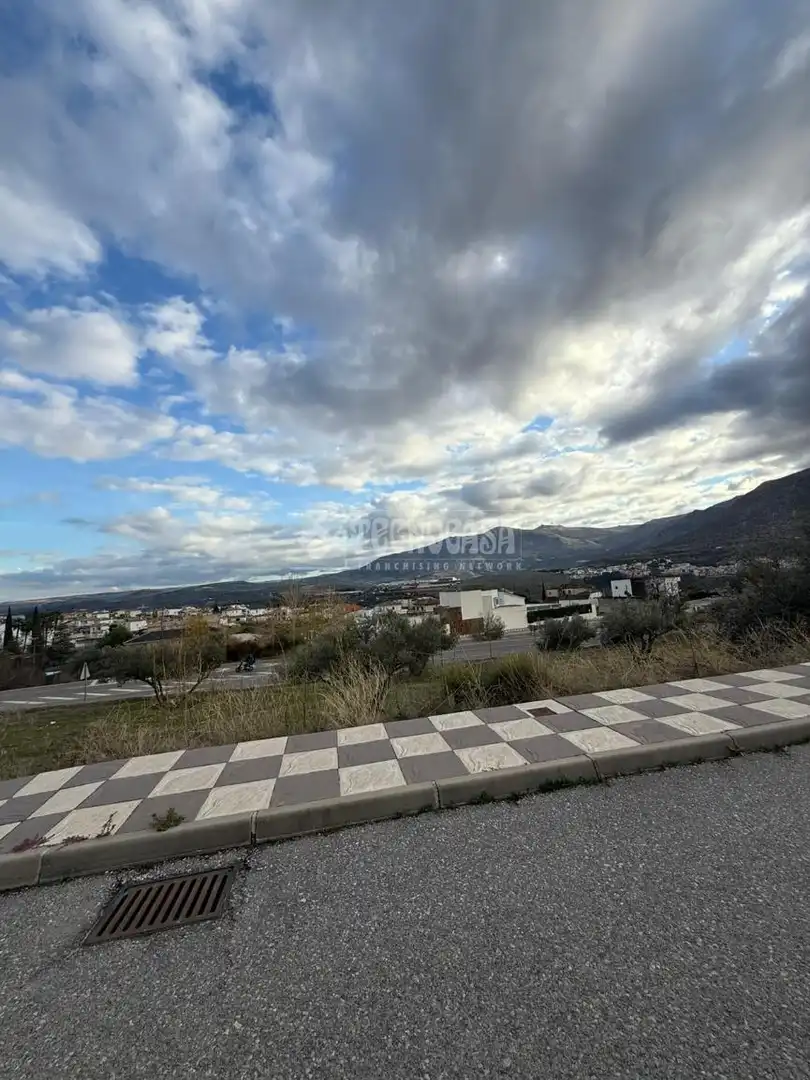 Residential land for sale in Loja