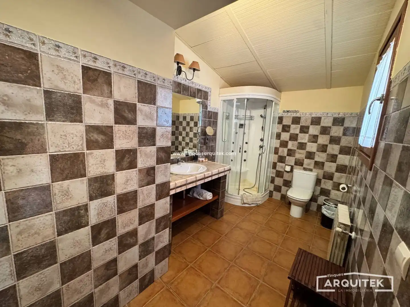 Baño de Casa o chalet en venta en Monzón con Aire acondicionado, Calefacción y Jardín privado