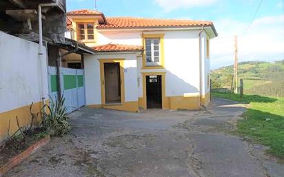 Vista exterior de Finca rústica en venda en Pravia