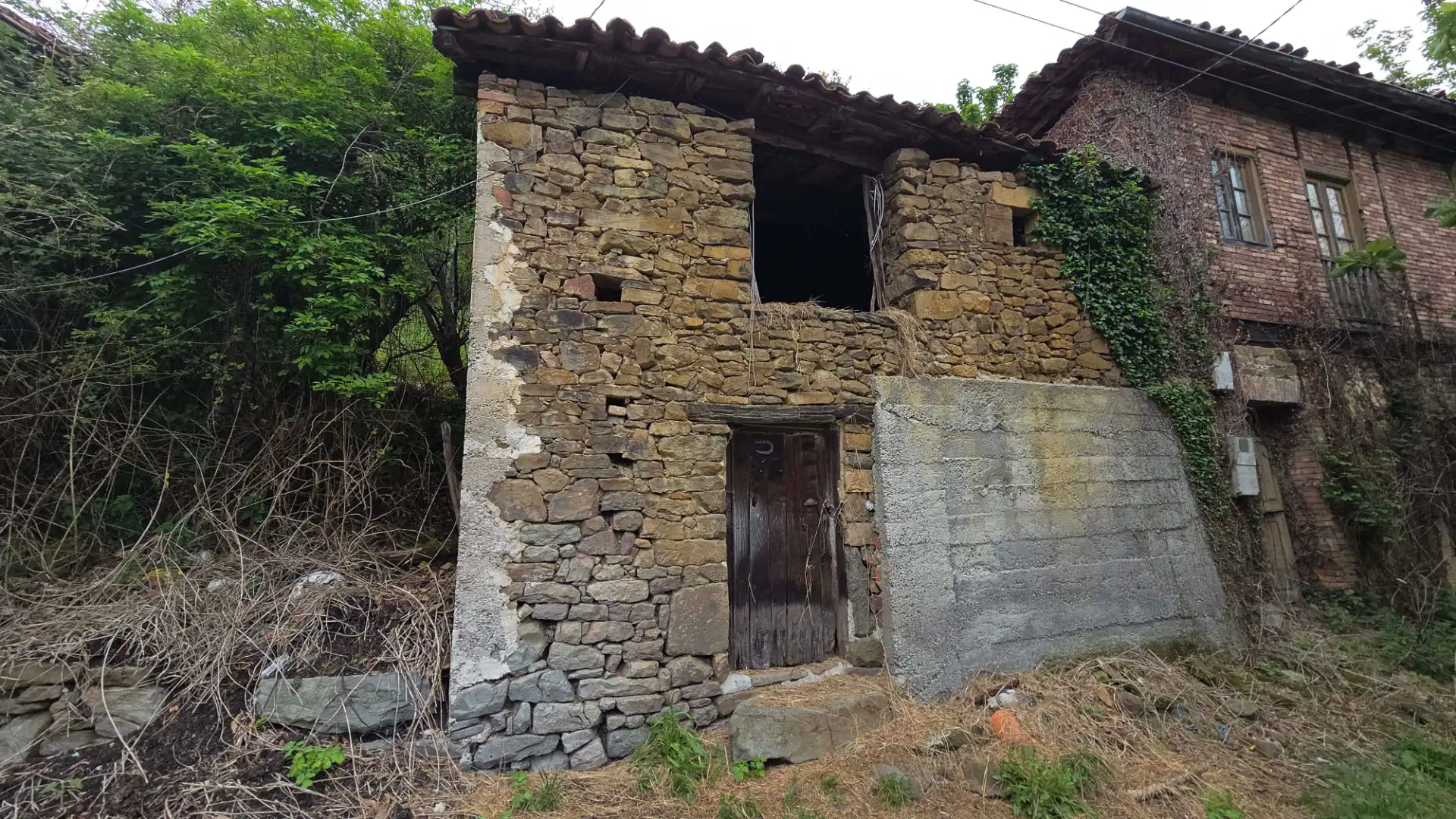 Vista exterior de Casa o chalet en venta en San Martín del Rey Aurelio con Jardín privado, Trastero y Balcón