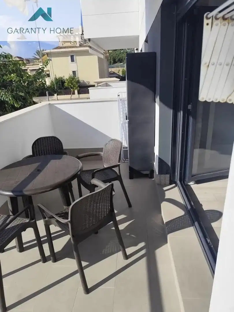 Terraza de Piso de alquiler en Vélez-Málaga con Aire acondicionado, Jardín privado y Terraza