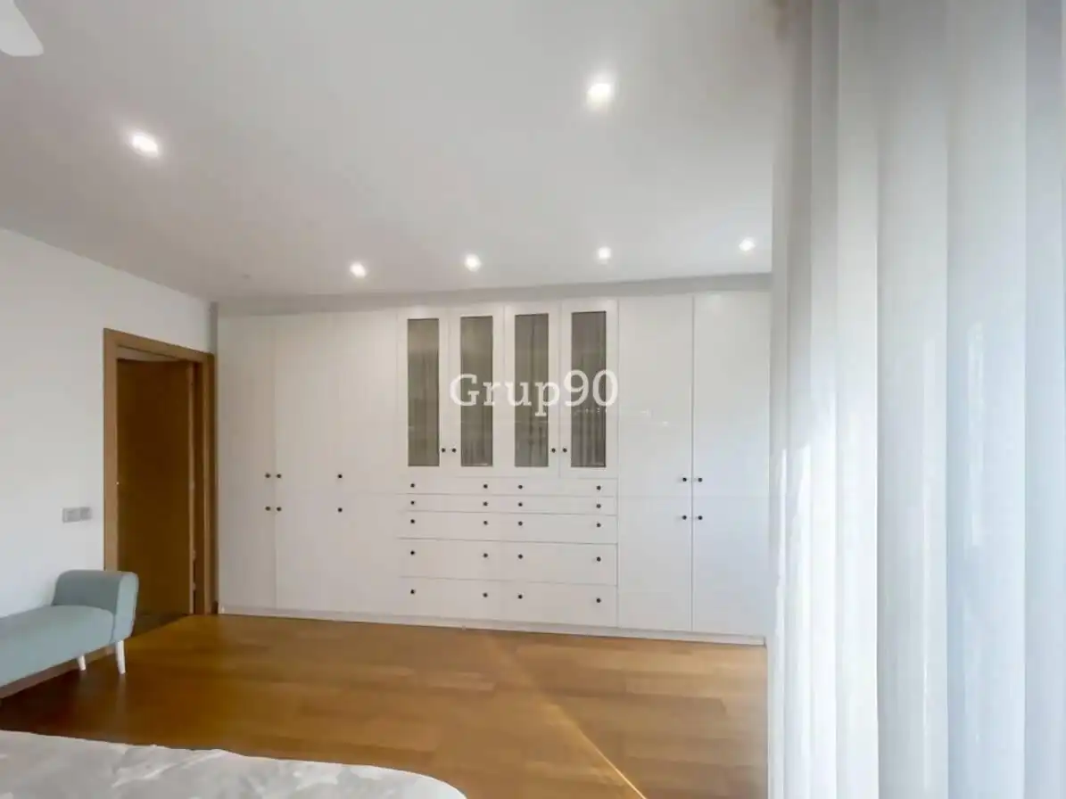 Habitación de Casa adosada en venta en Lleida con Aire acondicionado, Calefacción y Jardín privado