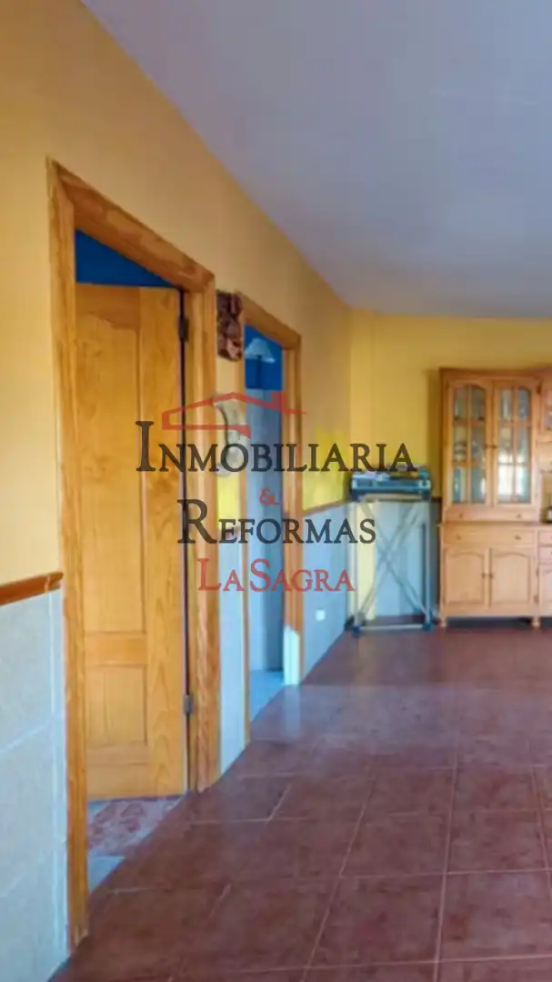 Finca rústica en venta en Talayuela con Jardín privado, Terraza y Amueblado