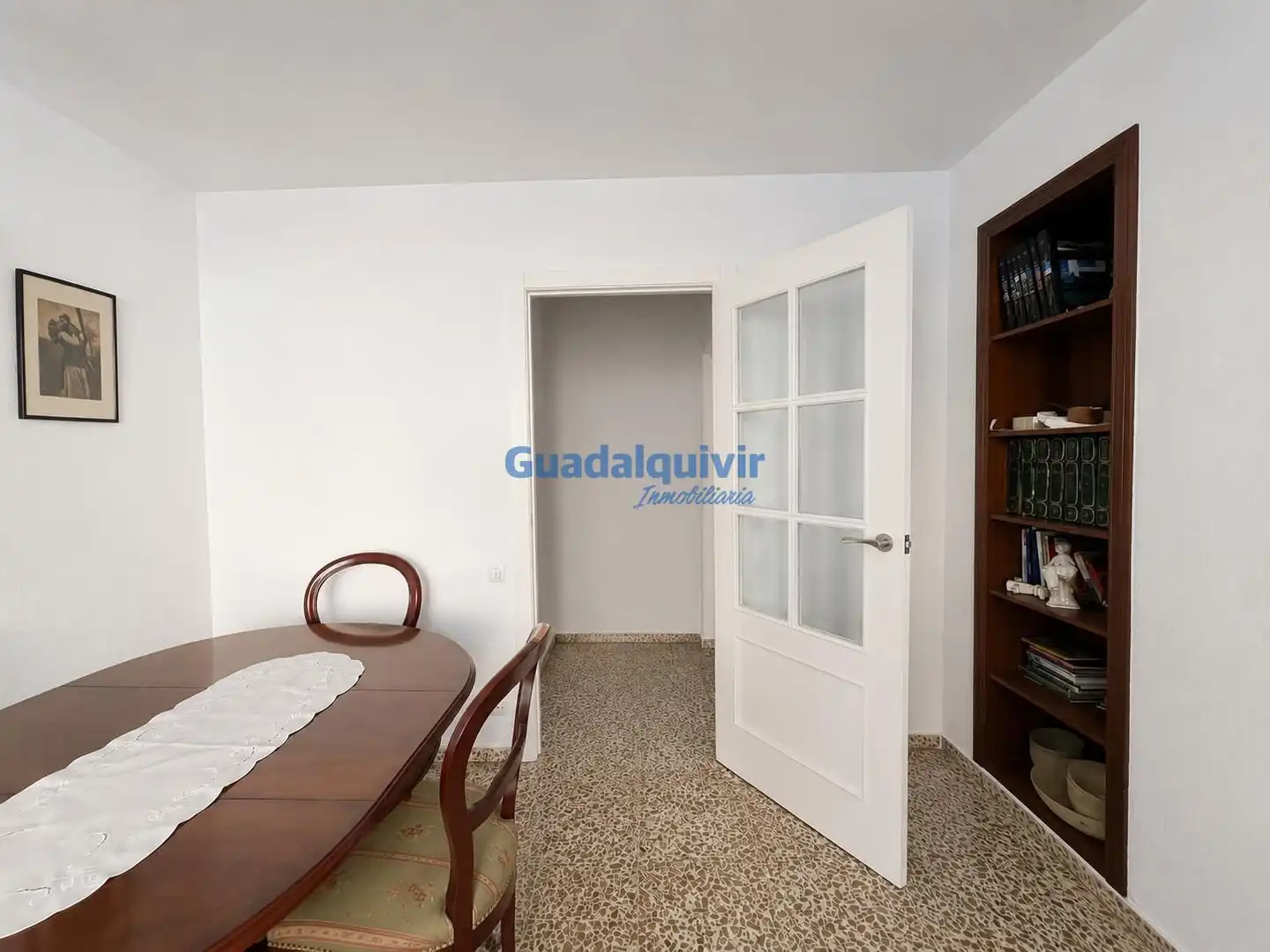 Flat for sale in Sevilla  with Air Conditioner, Terrace and Storage room