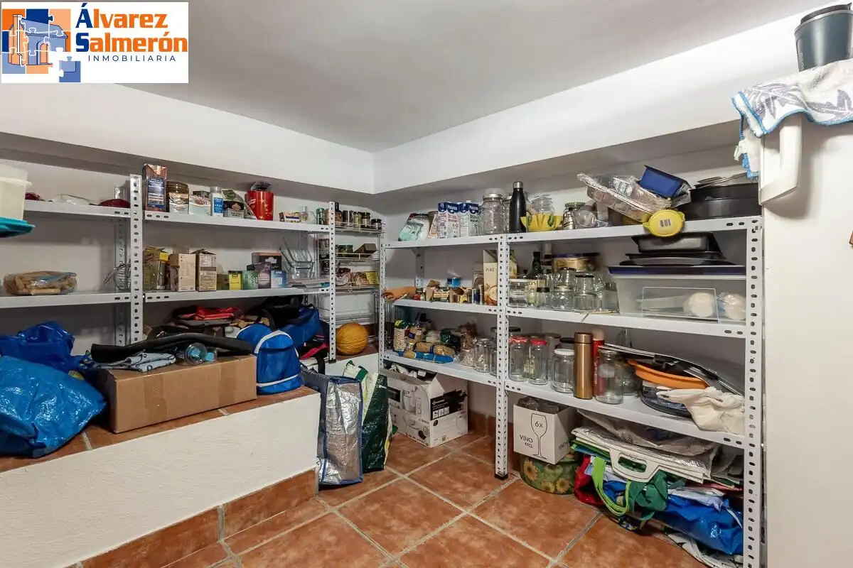 Houses for sale in Altos de la Zubia