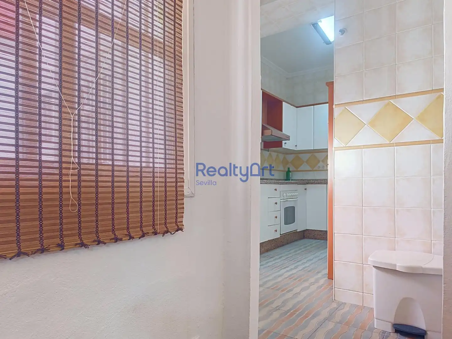 Cocina de Piso de alquiler en Sevilla con Aire acondicionado, Terraza y Amueblado