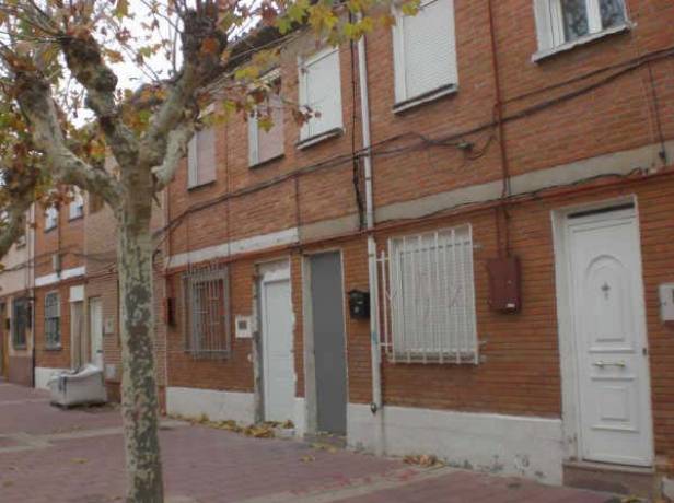 Casa adosada en Venta en Pz Maestrazgo en Barrio España