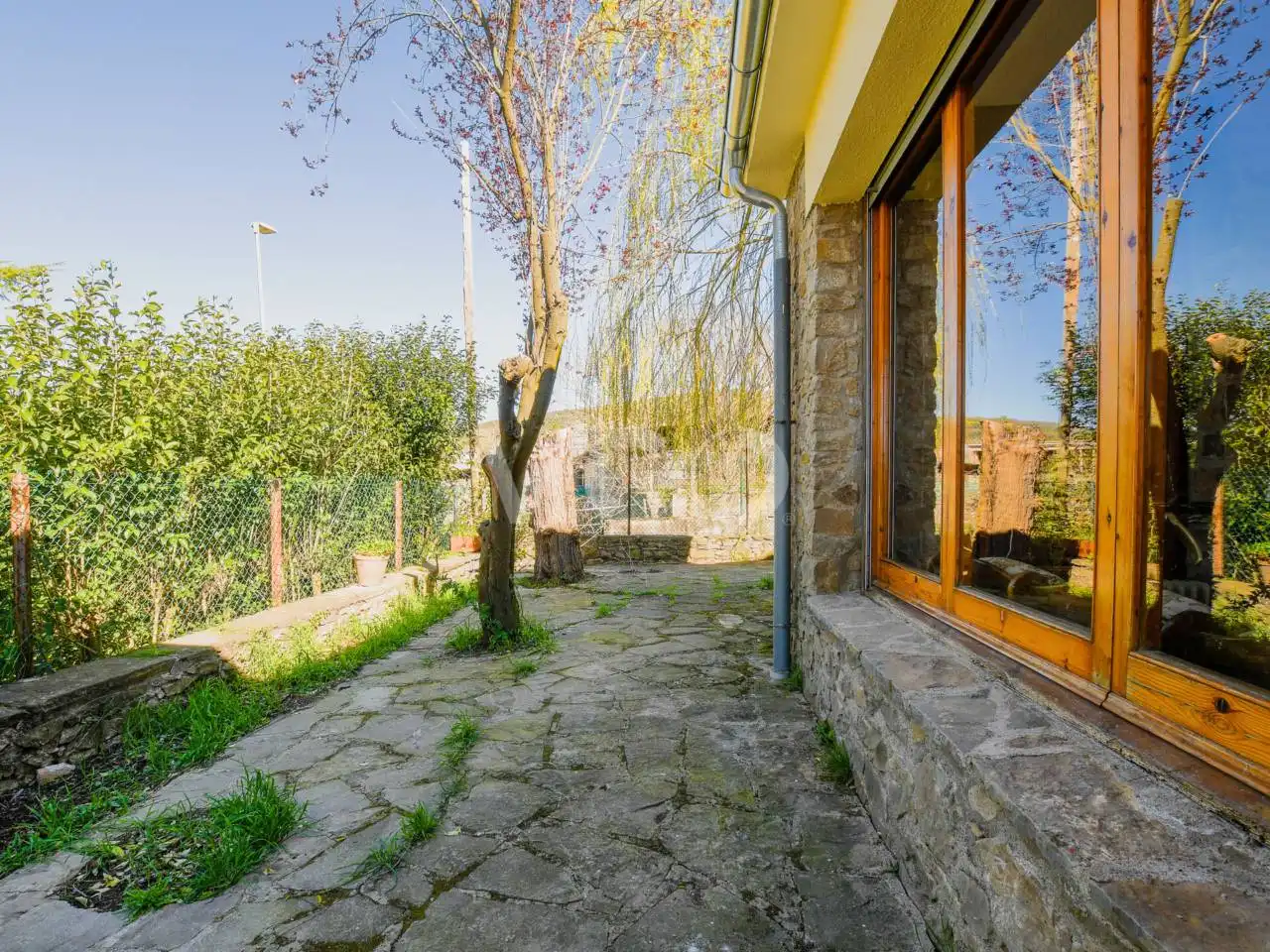 Terrassa de Casa o xalet en venda en Sant Boi de Lluçanès amb Jardí privat