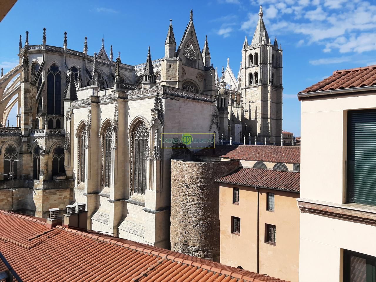 Exterior view of Flat for sale in León Capital   with Heating and Storage room