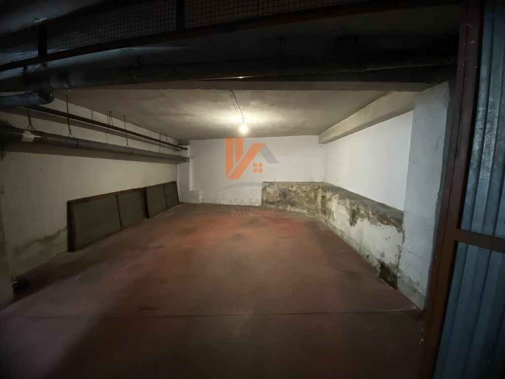 Garage to rent in Santiago de Compostela 