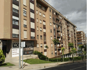 Vista exterior de Garatge en venda en Calahorra