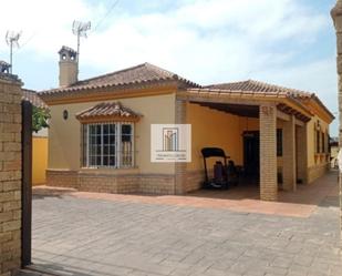 Exterior view of House or chalet for sale in Chiclana de la Frontera  with Air Conditioner, Private garden and Storage room
