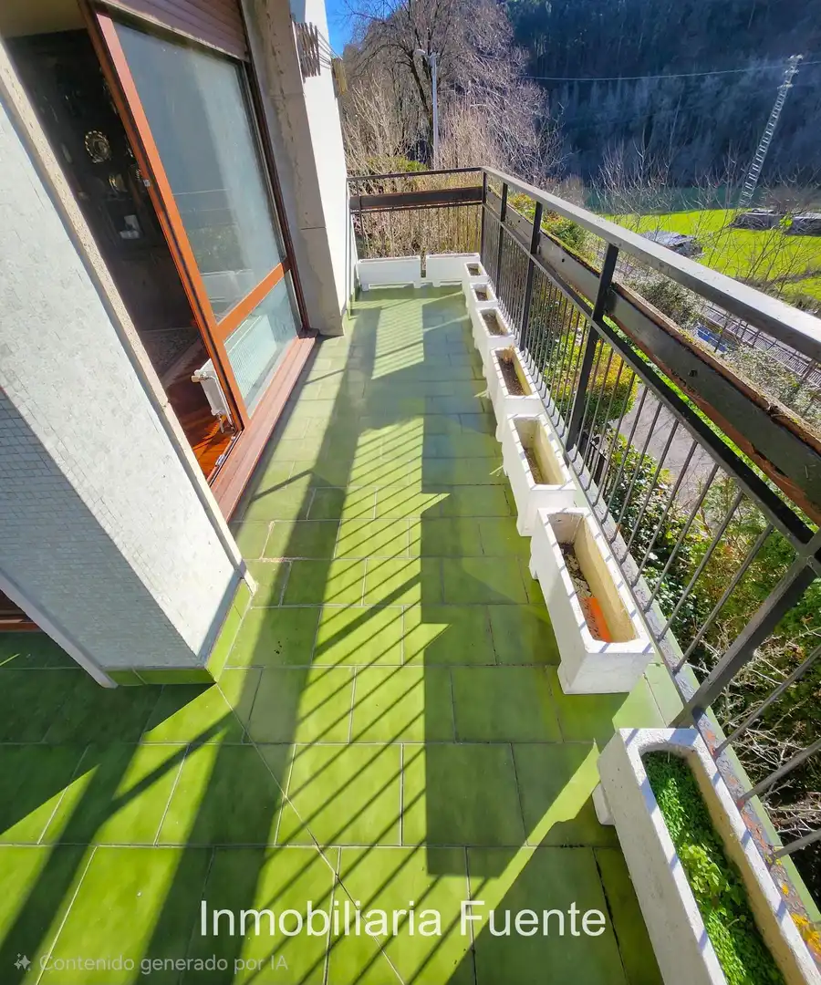Terraza de Casa o chalet en venta en Zalla  con Calefacción, Jardín privado y Terraza