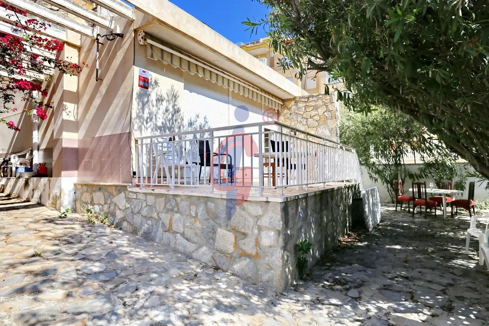 Vista exterior de Casa o chalet en venta en Guardamar del Segura con Jardín privado y Alarma