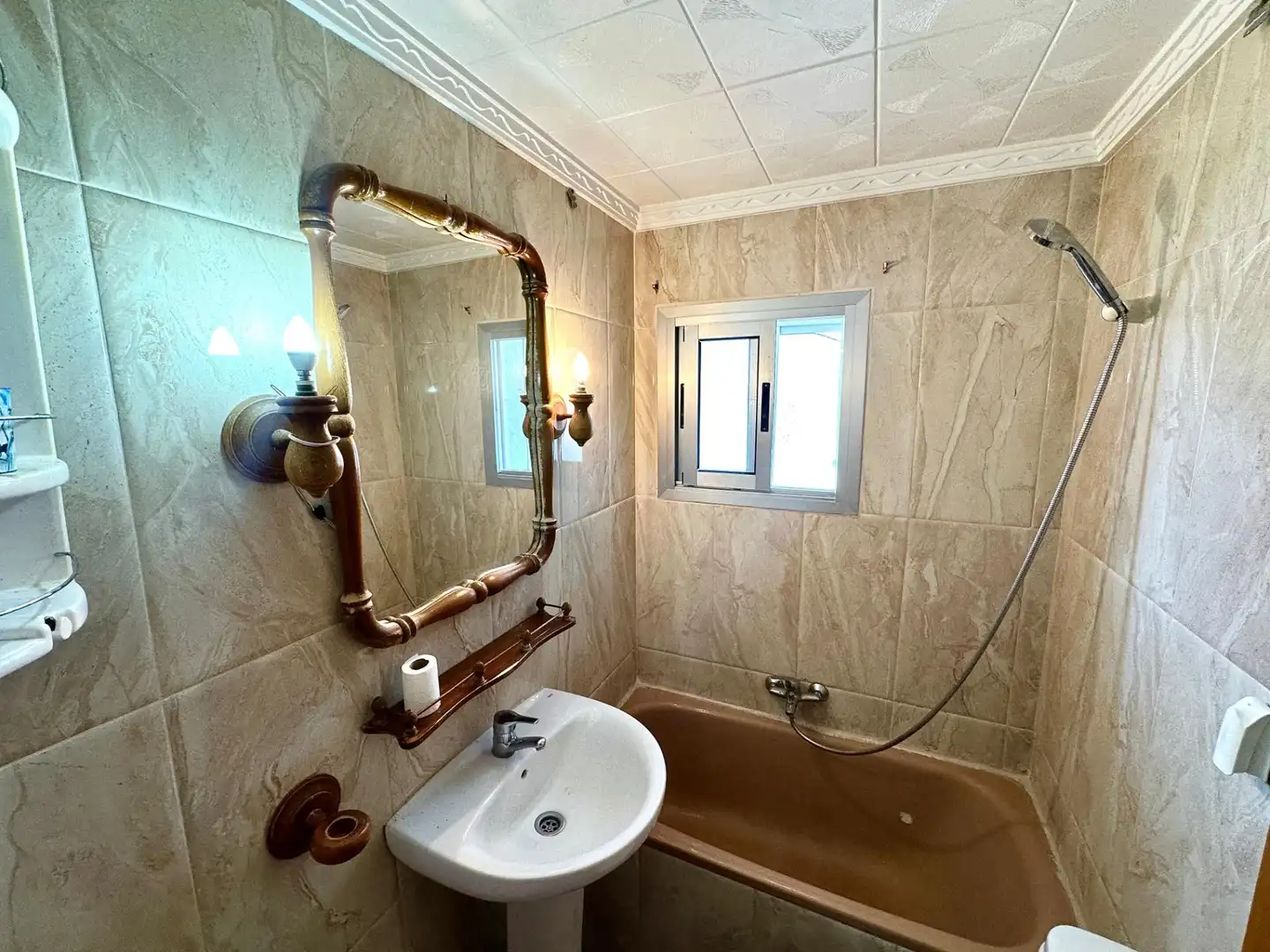Baño de Apartamento en venta en Alicante / Alacant con Aire acondicionado, Calefacción y Terraza