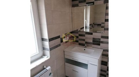 Foto 3 de Piso en venta en Calle de las Acacias, Garrido Norte, Salamanca Capital