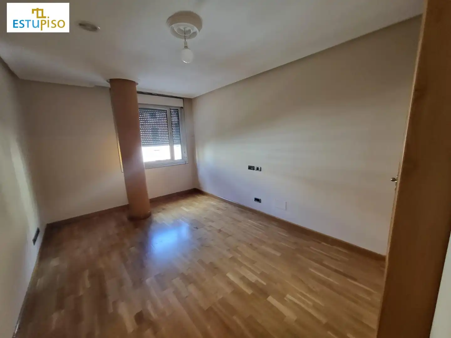 Bedroom of Flat for rent in León Capital   with Balcony