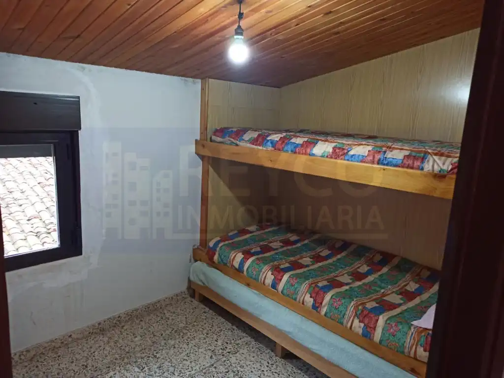 Dormitori de Casa o xalet en venda en Anguiano