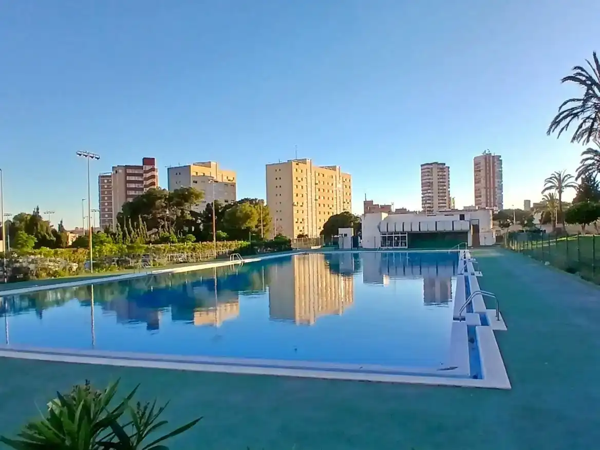 Piscina de Apartament en venda en Benidorm amb Piscina