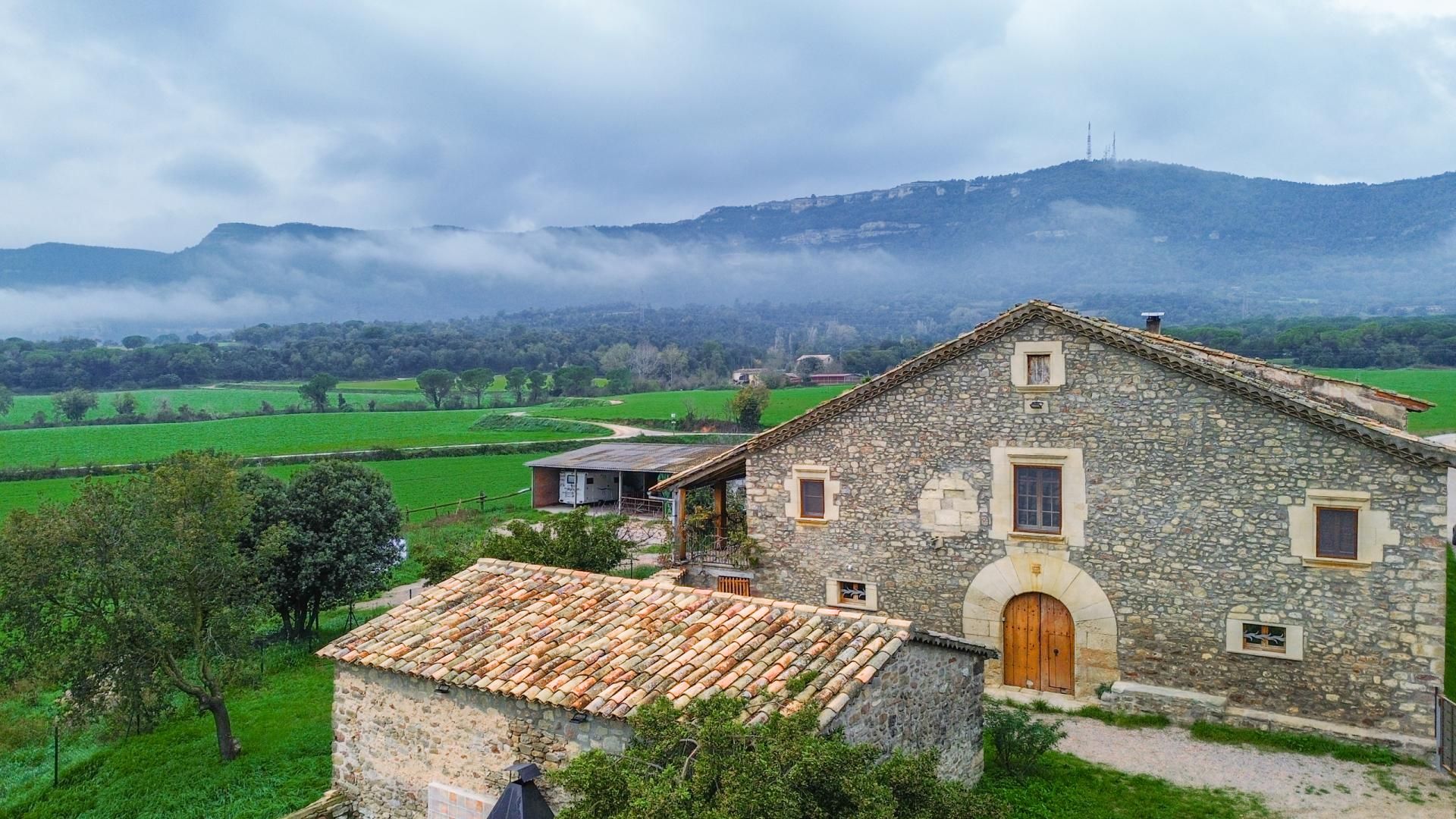 Vista exterior de Finca rústica de alquiler en Balenyà con Calefacción y Jardín privado