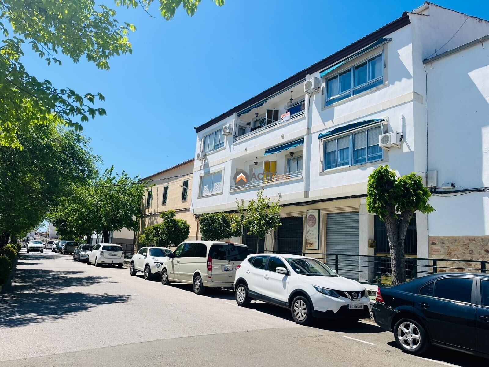 Vista exterior de Pis en venda en Sierra de Fuentes amb Terrassa