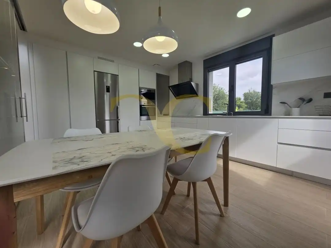 Cocina de Casa o chalet en venta en Llanes con Calefacción, Jardín privado y Terraza