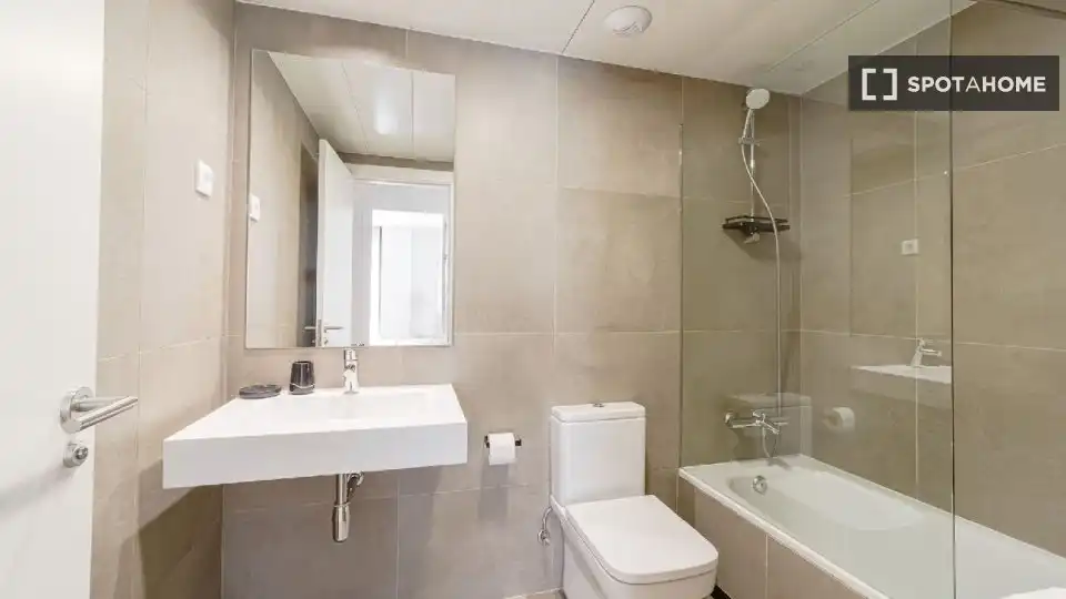 Room in Valdebebas - Valdefuentes