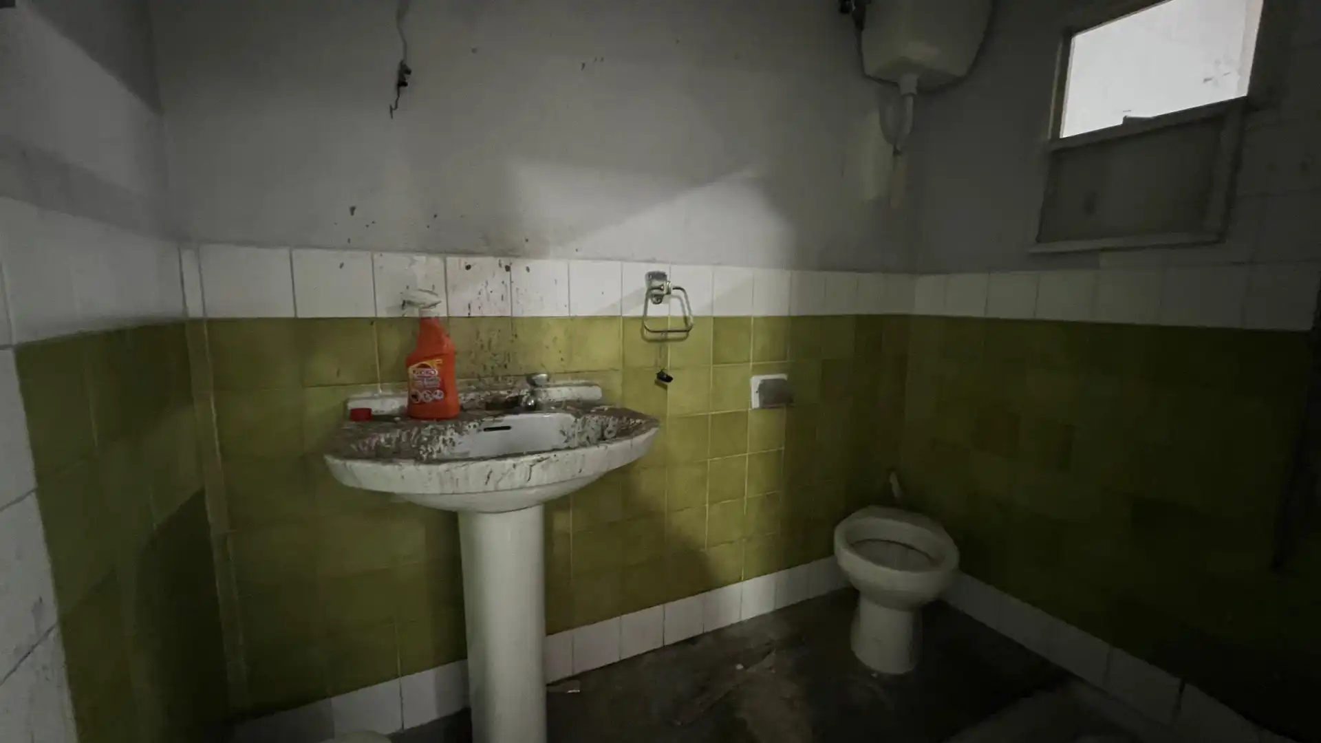 Baño de Nave industrial en venta en Málaga