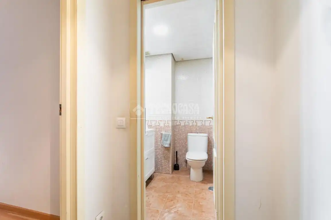 Baño de Piso en venta en Las Rozas de Madrid con Calefacción y Terraza