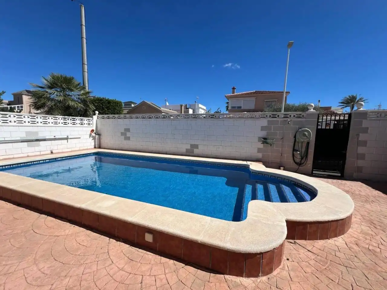 Piscina de Casa o chalet en venta en Elche / Elx con Aire acondicionado, Jardín privado y Terraza